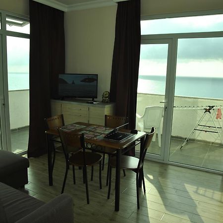 Апартаменты View Махинджаури Экстерьер фото